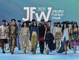 Tren Fashion Berkelanjutan 2025 di Indonesia: Gaya Ramah Lingkungan Generasi Muda